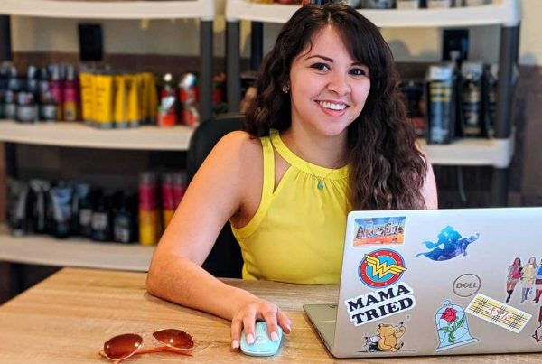 Karina working at Nativa